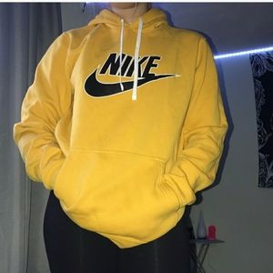 Nike hoodie size M